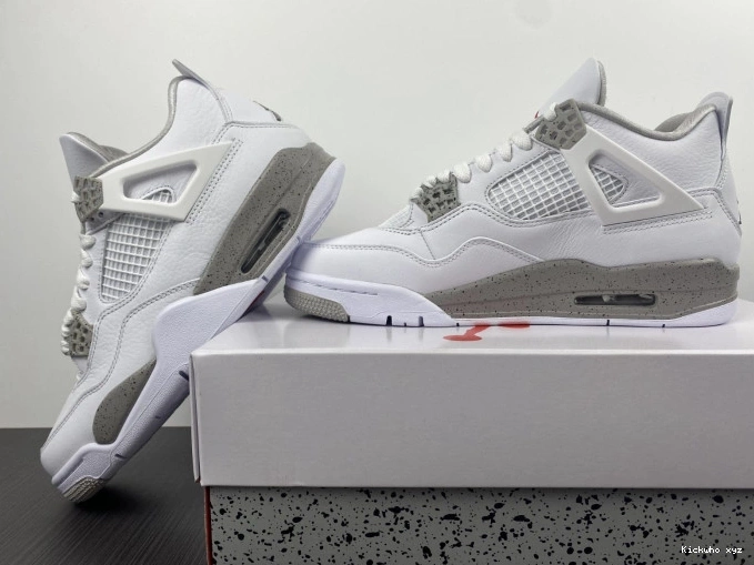 CT8527-100 Retro (2021) Oreo White Jordan 4 0810